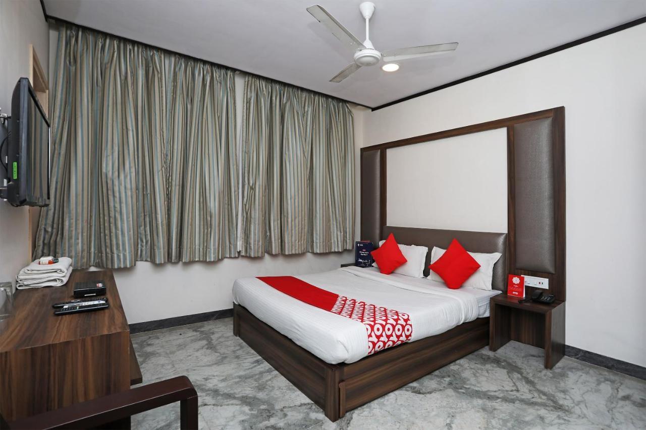 โอโย 15966 โฮเต็ล ศิวัม Hotel โกลกาตา ภายนอก รูปภาพ